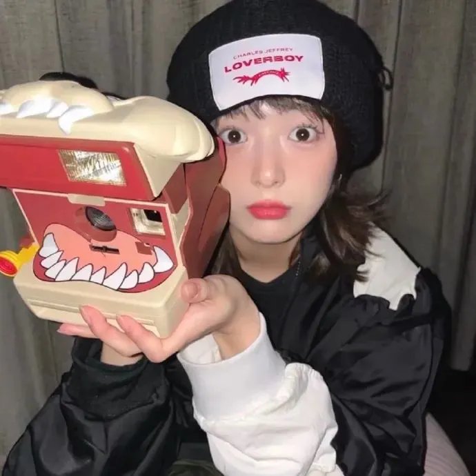 森林孤影